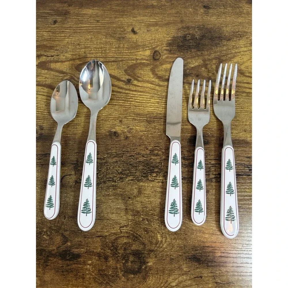 Oneida Furio Christmas Tree Flatware Set 40 Pc Service for 8 Vintage 1980 Used